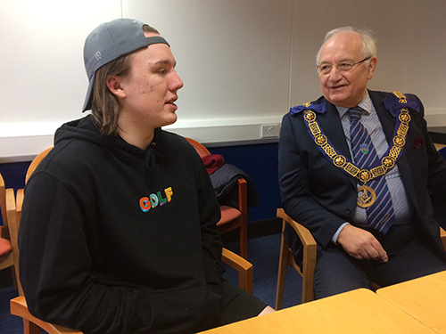 One of the Wiltshire Freemasons talking to a Scholar